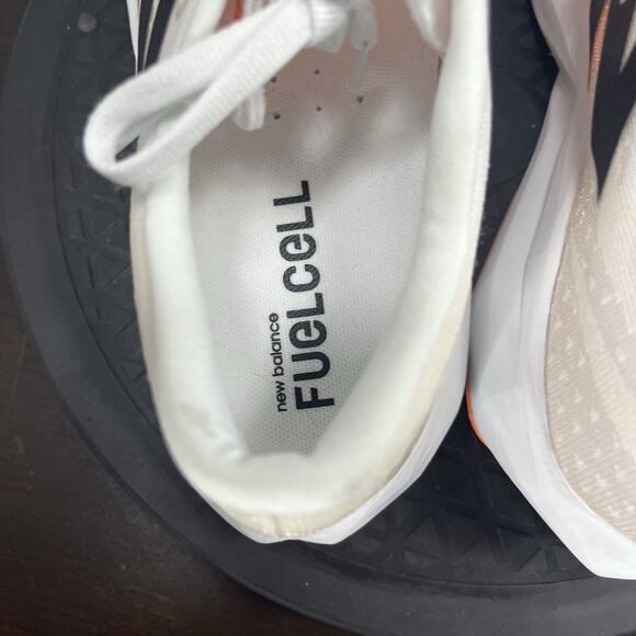 New Balance FuelCell Rebel V4 Womens Size 8B White Orange Running Lace Up Shoes - Picture 7 of 10